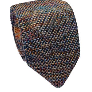 corbata tejida punta triangular