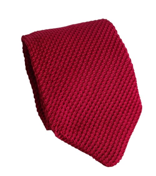 corbata tejida roja punta triangular
