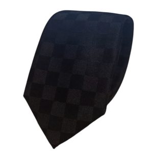 corbata delgada negra