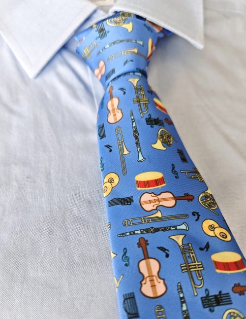 corbata instrumentos musica
