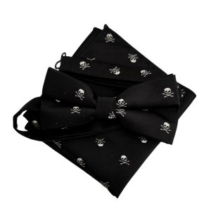 corbatin y pañuelo tejido calaveras
